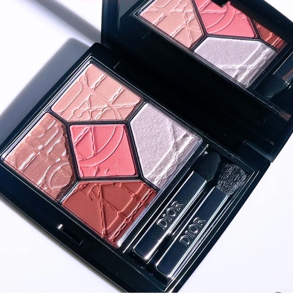 🔔 Limited Edition 🔔 Dior Eyeshadow Palette #857 Rose Organza